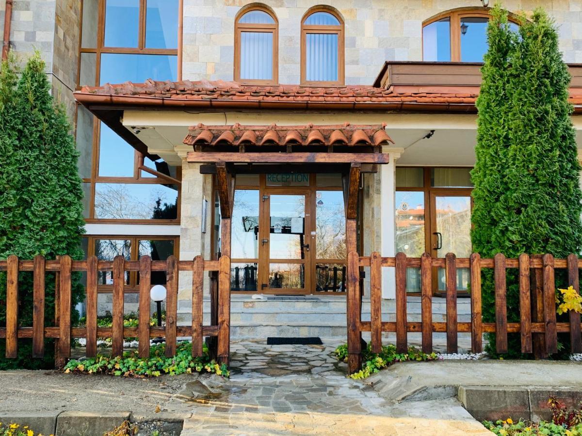 Charming Ski Apartments Near Gondola & Bar Street, Cedar Lodge 1 Complex Банско Экстерьер фото