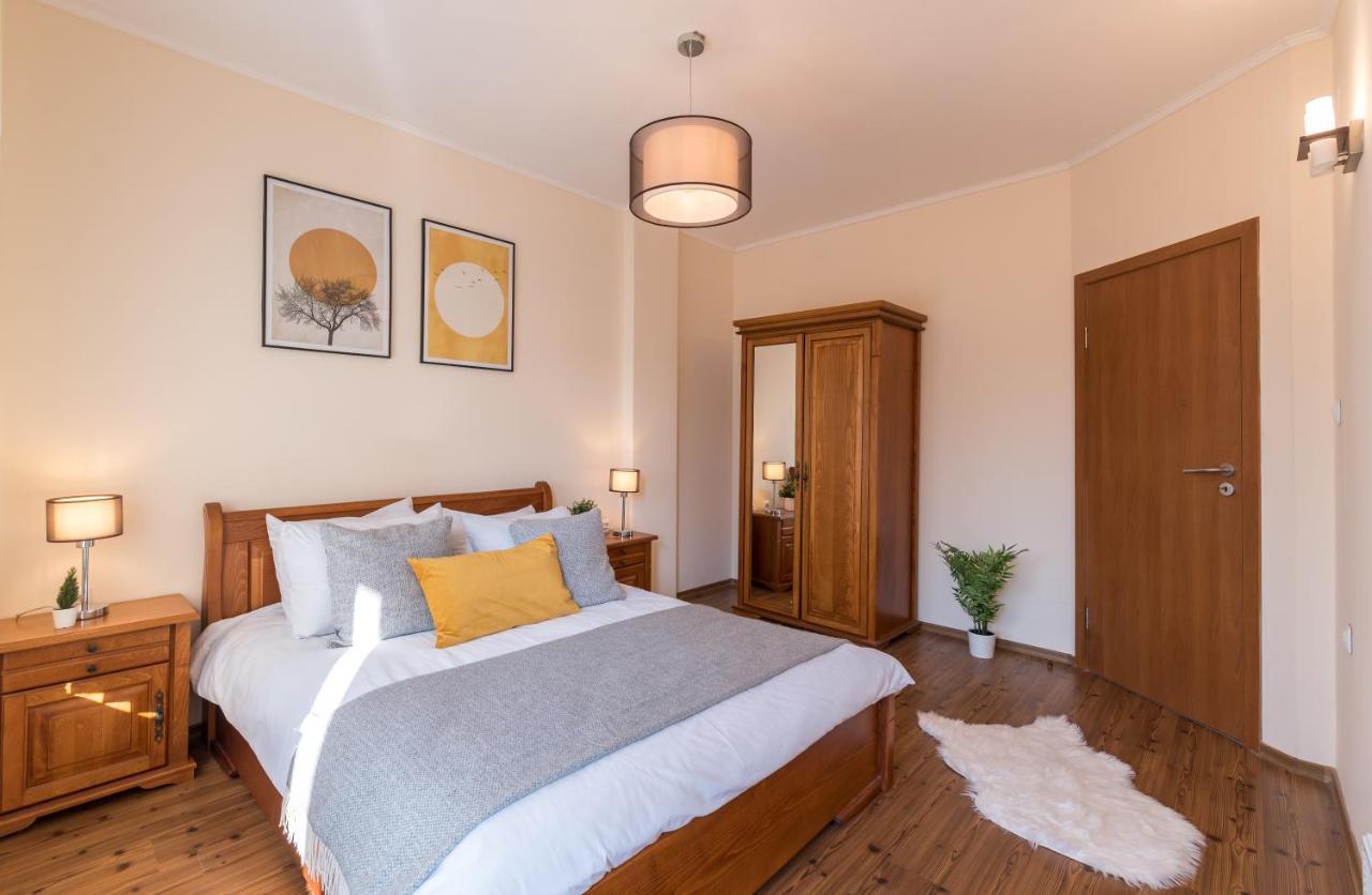 Charming Ski Apartments Near Gondola & Bar Street, Cedar Lodge 1 Complex Банско Экстерьер фото