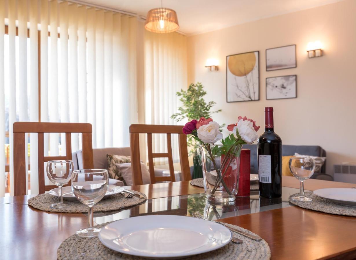 Charming Ski Apartments Near Gondola & Bar Street, Cedar Lodge 1 Complex Банско Экстерьер фото